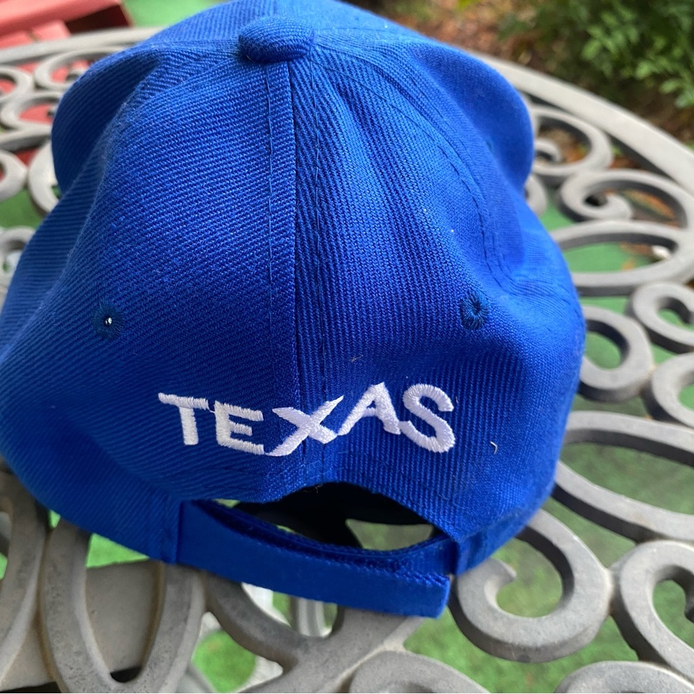 Texas Rangers ball cap - Picture 3 of 5